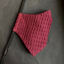 Load image into Gallery viewer, "Waffle Bordeaux" Gesichtsmaske, waschbar, cotton
