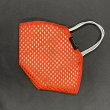 Laden Sie das Bild in den Galerie-Viewer, COV-R-IT "fire", FFP2 Masken Cover/ Überzug. stylisch, luftdurchlässig, wiederverwendbar, waschbar, GOTS zertifiziertes Baumwollfutter.