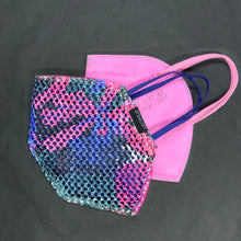 Laden Sie das Bild in den Galerie-Viewer, COV-R-IT "fantasy" + 2xFFP2 Masken, FFP2 Masken Cover/ Überzug. stylisch, luftdurchlässig, wiederverwendbar, waschbar.