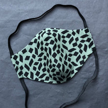 Load image into Gallery viewer, "Olive Fantasy" Gesichtsmaske, waschbar, Leinen/ Viskose