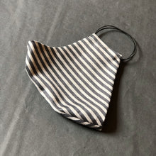 Load image into Gallery viewer, "Thin Stripes" Gesichtsmaske, waschbar, cotton satin