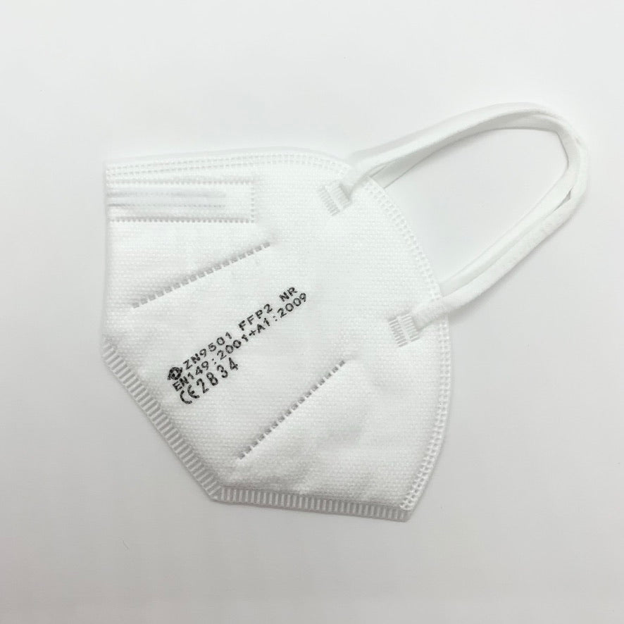 FFP2 Maske weiß, zertifiziert, einzeln verpackt, inkl. Maskenhalter/ Ohrenschoner