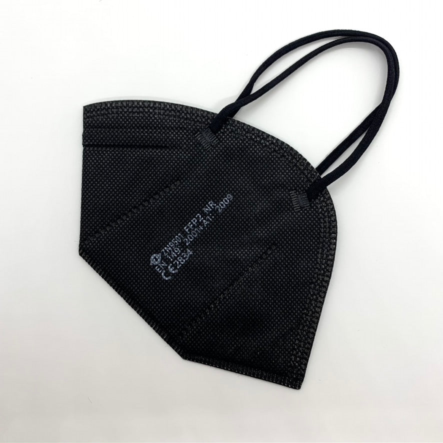 FFP2 Maske schwarz, zertifiziert, einzeln verpackt, inkl. Maskenhalter/ Ohrenschoner